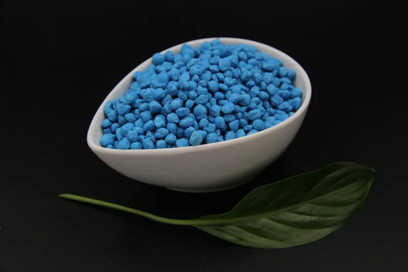 Extruded granulation compound fertilizer blue 20-5-5