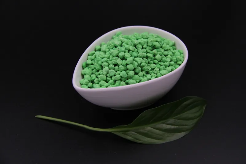 Extruded granulation compound fertilizer green 20-20-0